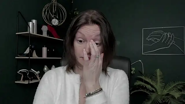 Snapshot of VivianWILD chatting on January 2026 07:01:02 AM VivianWILD online show from January 2026 07:01:02 AM