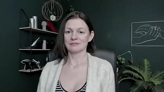 Snapshot of VivianWILD chatting on February 2026 07:13:01 PM VivianWILD online show from February 2026 07:13:01 PM