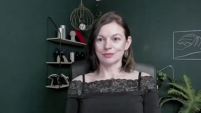 VivianWILD online show from April 2026 06:05:02 AM