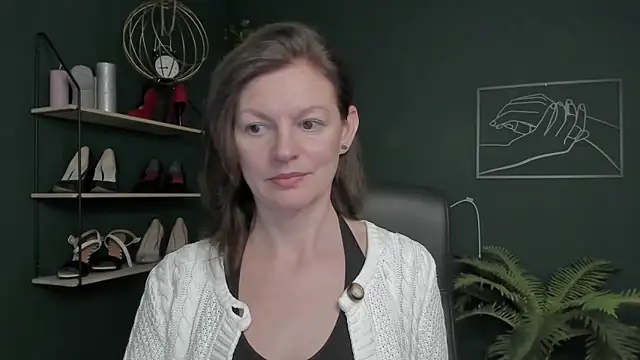 VivianWILD online show from November 2025 12:22:01 PM