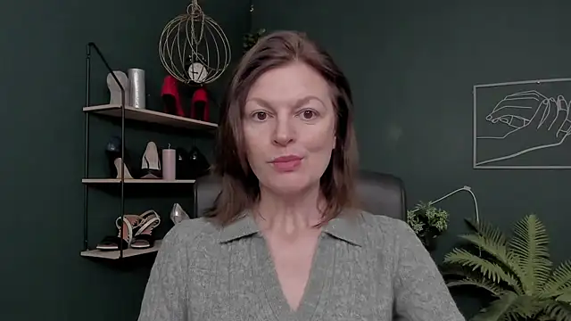 VivianWILD online show from December 2025 06:57:02 AM