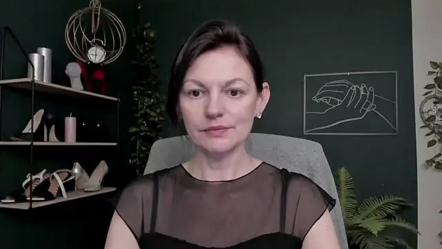 VivianWILD online show from December 2025 08:20:01 AM