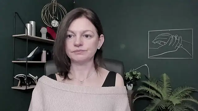 Snapshot of VivianWILD chatting on February 2026 06:53:02 AM VivianWILD online show from February 2026 06:53:02 AM