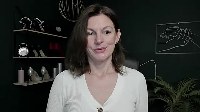 VivianWILD online show from November 2025 06:51:02 AM