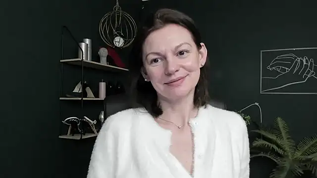 VivianWILD online show from April 2026 05:44:02 AM