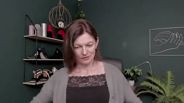 VivianWILD online show from November 2025 08:03:02 AM