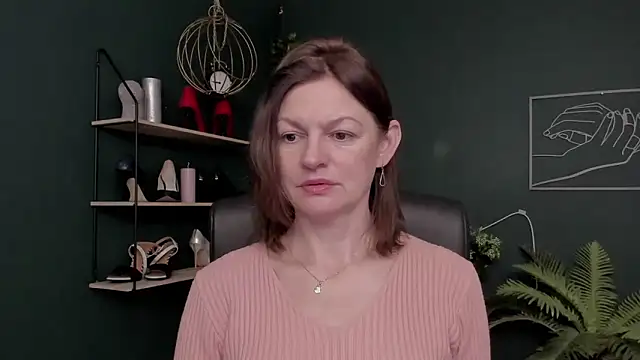 VivianWILD online show from December 2025 06:48:01 AM