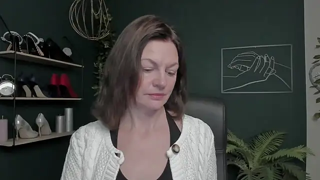 VivianWILD online show from November 2025 07:35:02 AM