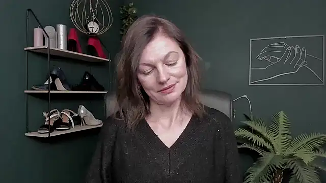 VivianWILD online show from November 2025 10:41:02 AM