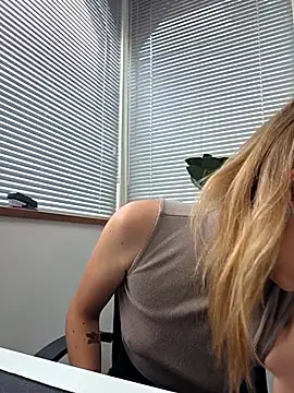 lucie mehott online show from May 2026 11:39:01 AM