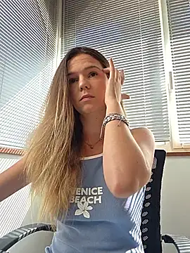 lucie mehott online show from July 2026 08:40:02 AM
