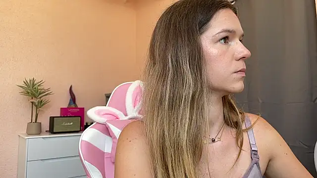 lucie mehott online show from May 2026 09:16:01 AM