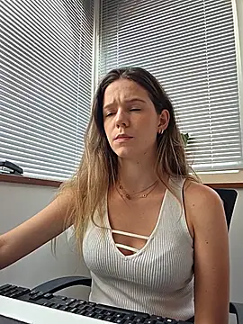 lucie mehott online show from June 2026 09:21:02 AM