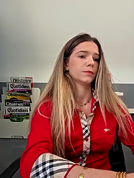 Snapshot of lucie_mehott chatting on November 2025 08:48:02 AM lucie mehott online show from November 2025 08:48:02 AM