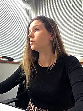 lucie mehott online show from March 2026 12:54:02 PM