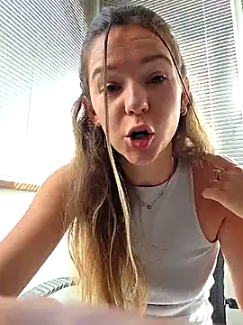 lucie mehott online show from July 2026 08:44:01 AM