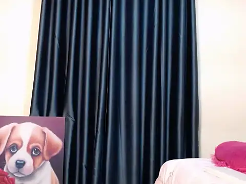 Snapshot of TeenieReeny chatting on October 2025 01:32:01 PM TeenieReeny online show from October 2025 01:32:01 PM