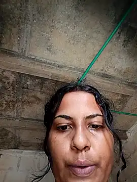 Giselabrunette25 online show from November 2025 03:05:01 PM