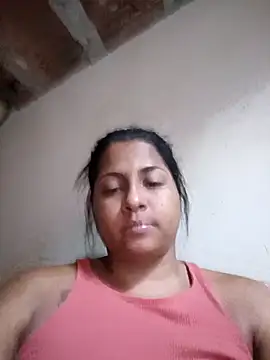 Giselabrunette25 online show from April 2026 10:16:02 PM