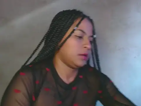 Giselabrunette25 online show from January 2025 12:23:01 PM