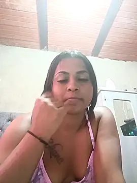 Giselabrunette25 online show from April 2026 08:57:02 PM