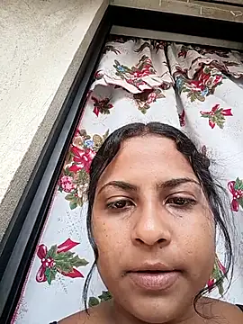 Giselabrunette25 online show from December 2025 05:06:01 PM