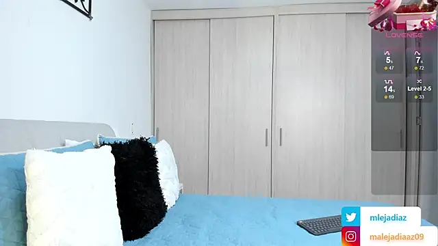 Snapshot of MalejaDiaz_ chatting on February 2025 05:01:02 PM MalejaDiaz online show from February 2025 05:01:02 PM