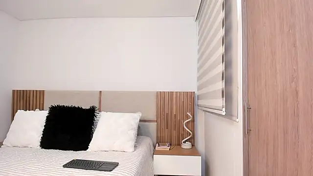 MalejaDiaz  online show from March 2026 06:03:02 PM