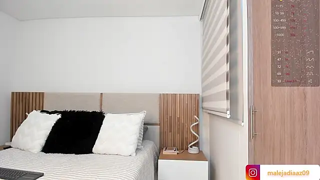 MalejaDiaz  online show from March 2026 08:31:02 PM