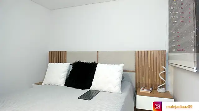 MalejaDiaz  online show from February 2026 08:30:01 PM