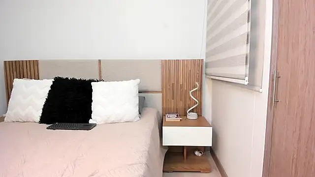 MalejaDiaz  online show from April 2026 07:58:02 PM