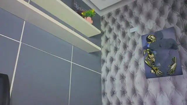Hilary-banks online show from September 2025 04:25:01 AM