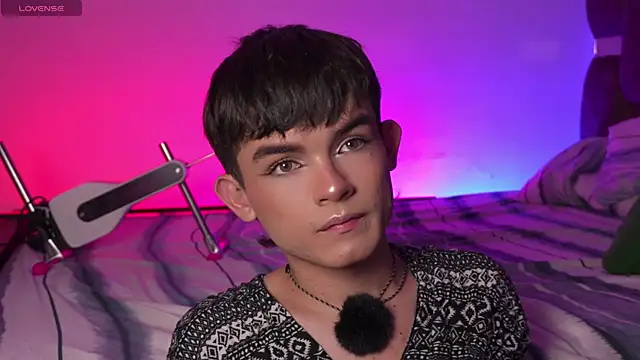 Angelo 018 online show from October 2025 03:40:02 AM