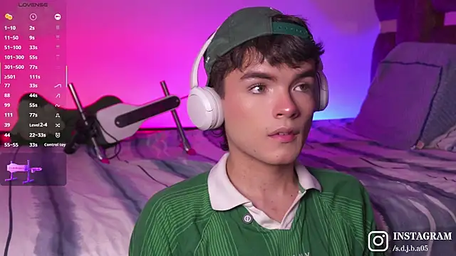 Angelo 018 online show from October 2025 03:18:02 AM