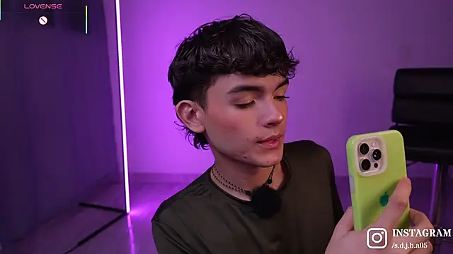 Angelo 018 online show from March 2026 02:40:01 AM