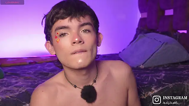 Angelo 018 online show from November 2025 04:44:01 AM