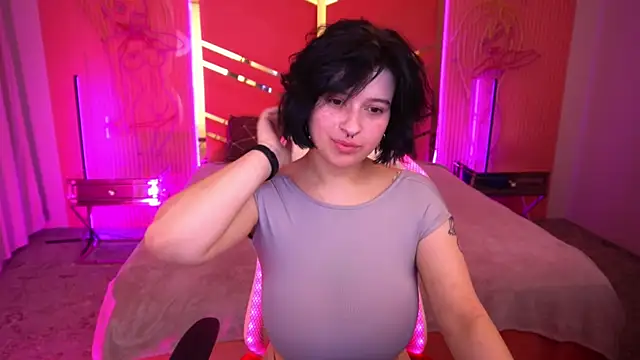 Snapshot of Miki_Kivi chatting on February 2025 08:41:01 PM Miki Kivi online show from February 2025 08:41:01 PM