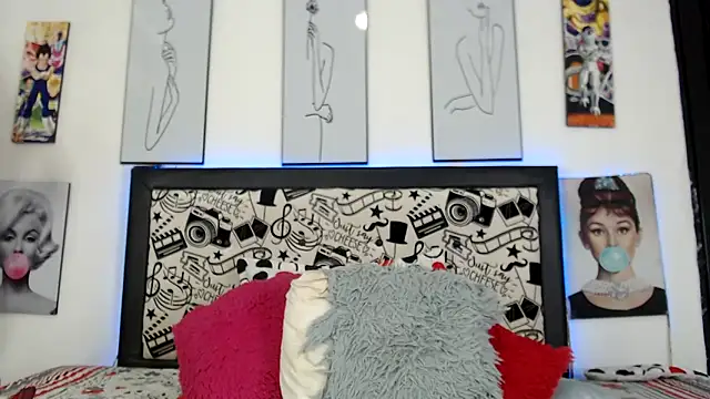 Rihana14 online show from April 2026 07:38:02 PM