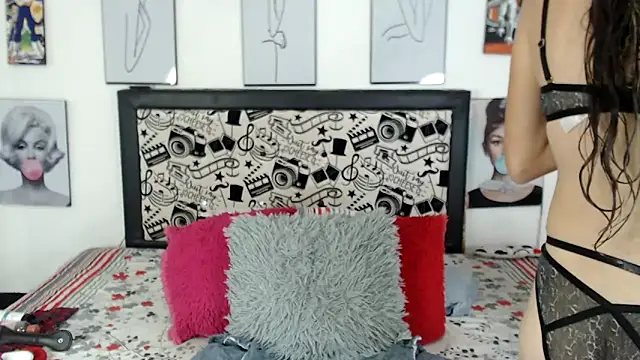 Rihana14 online show from April 2026 08:45:02 PM