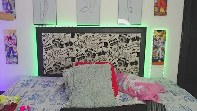 Rihana14 online show from November 2025 08:57:02 PM