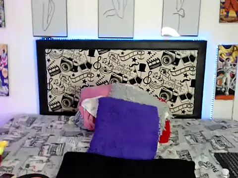 Rihana14 online show from October 2025 08:38:01 PM