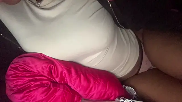 Cherrybloom444 online show from March 2026 11:01:02 AM