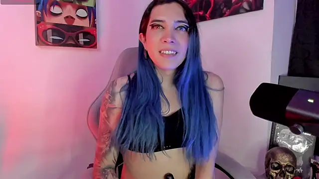 Snapshot of sofi_pretty_uwu- chatting on July 2026 04:08:01 AM sofi pretty uwu- online show from July 2026 04:08:01 AM