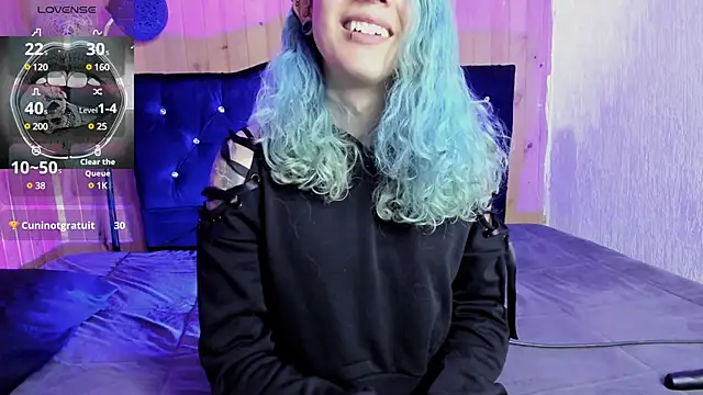 sofi pretty uwu- online show from December 2024 09:01:01 AM
