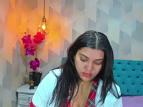 LindaBreeS online show from November 2025 10:13:01 PM