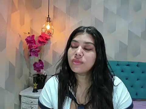 LindaBreeS online show from November 2025 10:19:02 AM