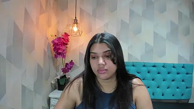 Snapshot of LindaBreeS chatting on May 2026 03:51:01 PM LindaBreeS online show from May 2026 03:51:01 PM