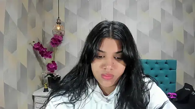 LindaBreeS online show from September 2025 01:39:01 PM