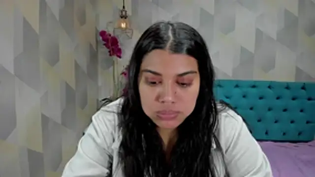 LindaBreeS online show from November 2025 03:26:01 PM