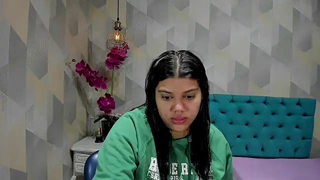 LindaBreeS online show from October 2025 12:40:02 PM
